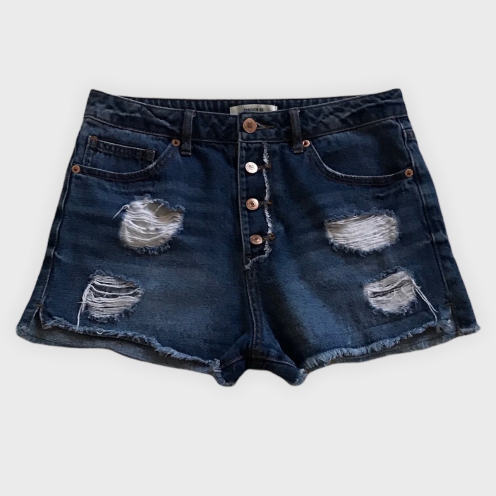 Forever21 Distressed Denim Shorts Size 26